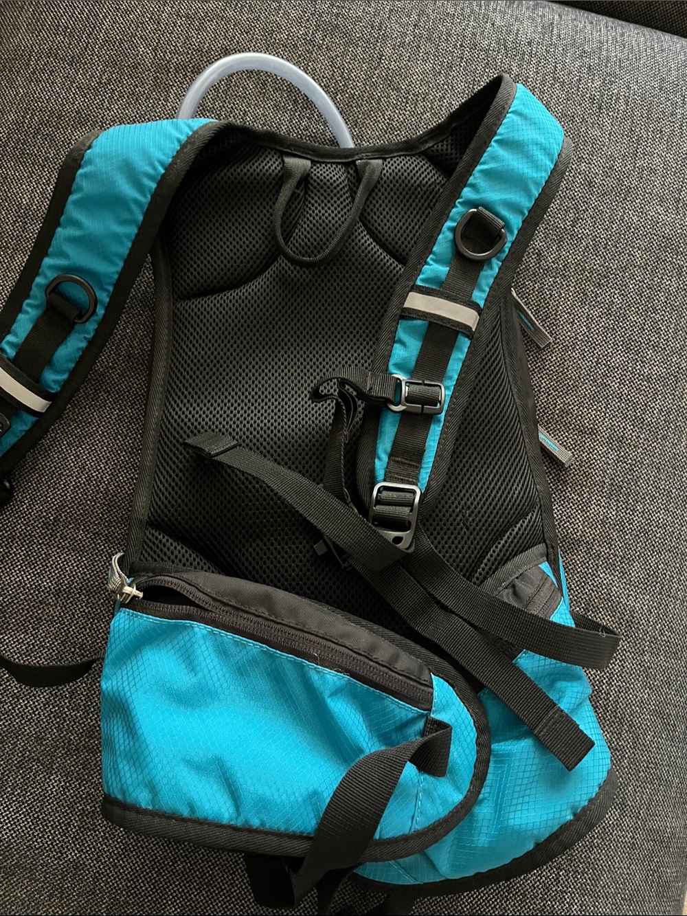 Hydration Backpack - Picture 3 of 4